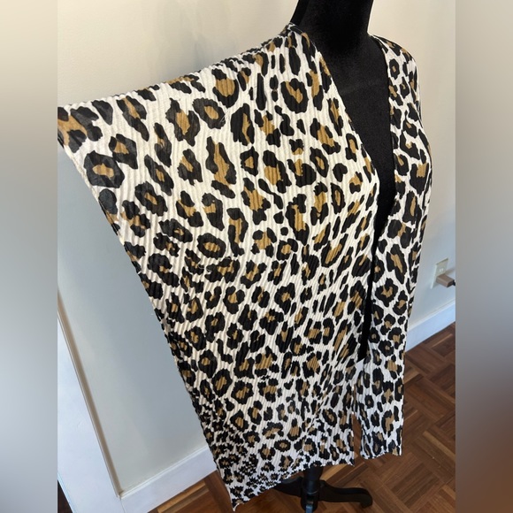 Jane & Berry one size fits all cheetah print swim cover up - Picture 2 of 6